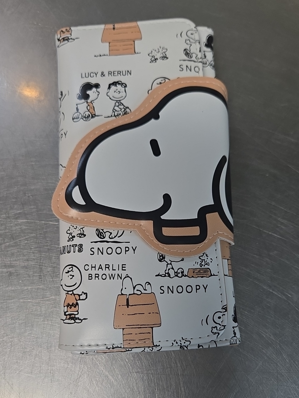 Peanuts Cartoon Dog Snap Close Clutch Wallet